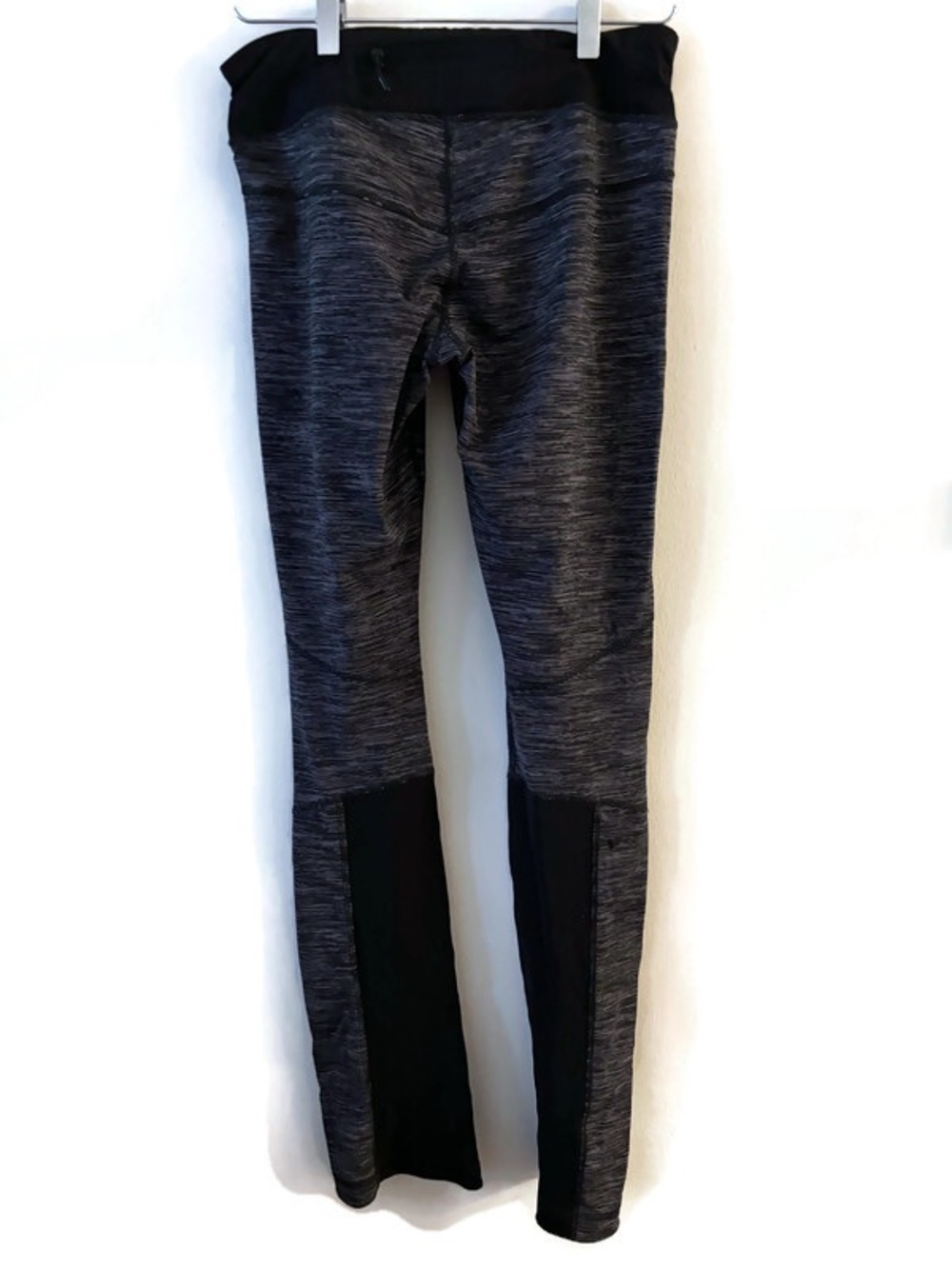 Lululemon gray and black heathered leggings size 8